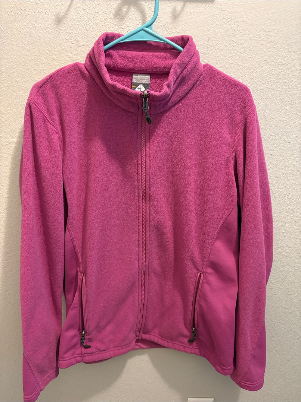 Nike ACG Women's Bright Pink Full-Zip Fleece Jacket